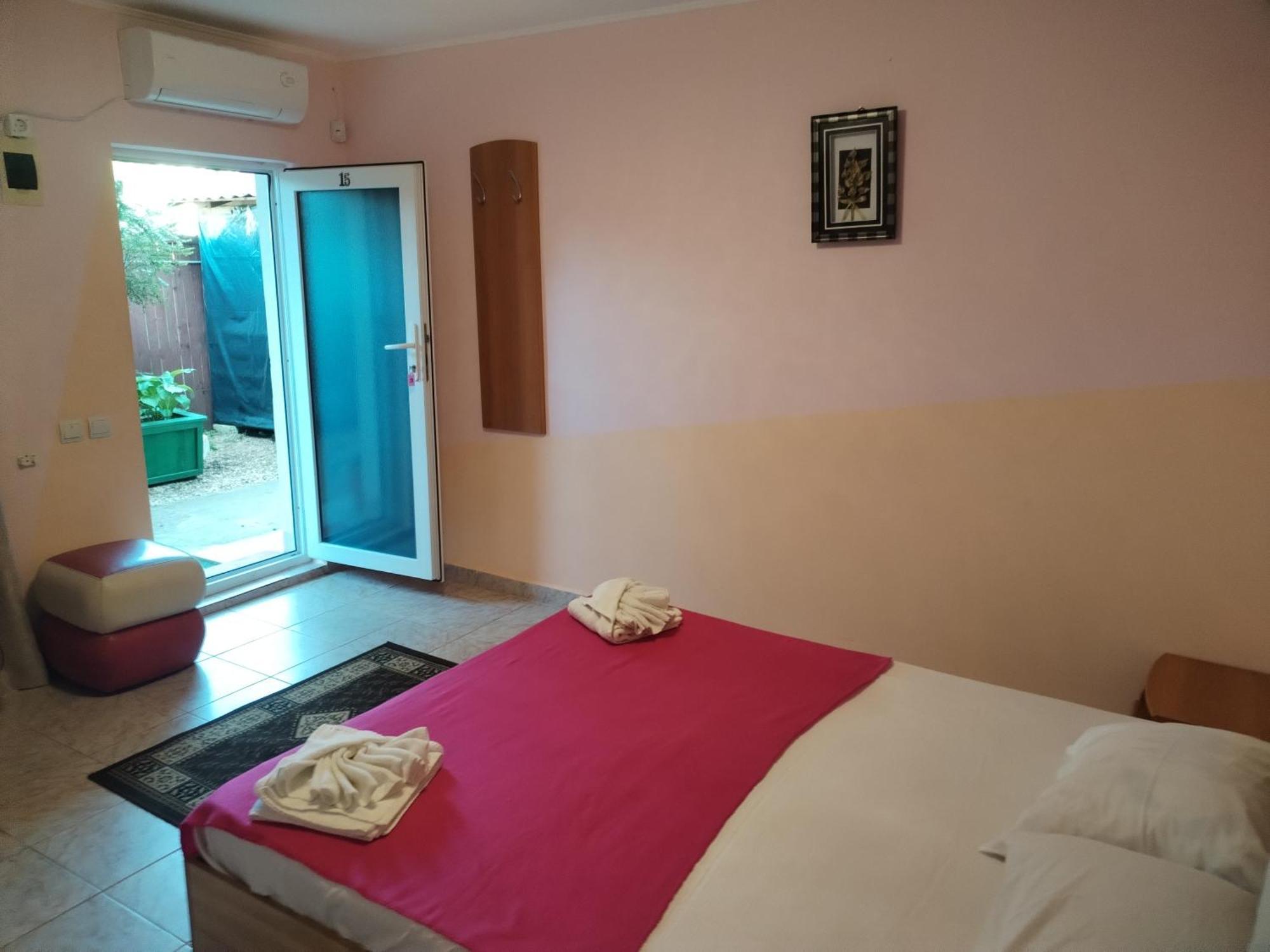 Vila Robert Hotel Schitu Luaran gambar